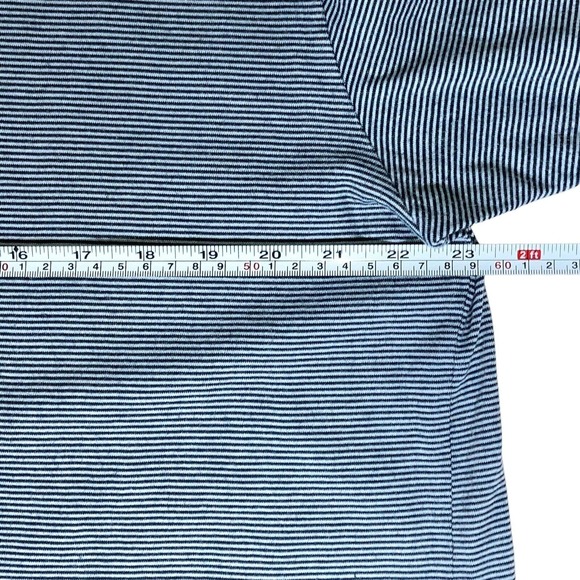 J. Crew Polo Shirt Men's X-Large XL Pinstripe Short Sleeve Blue 100% Cotton‎ EUC - Picture 3 of 8